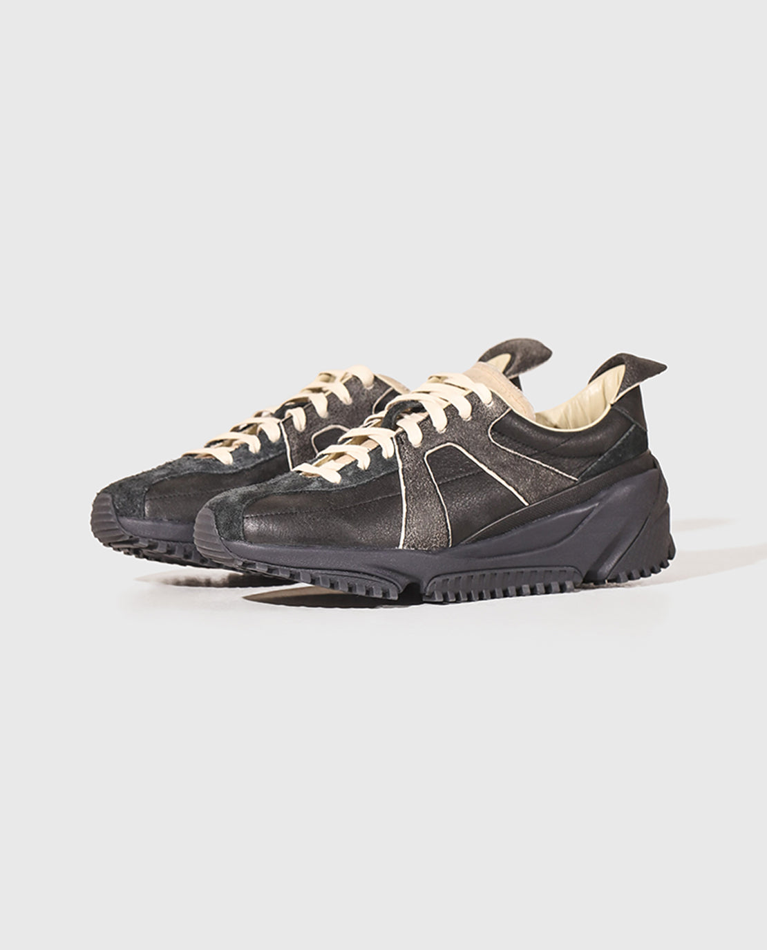 Expedition Trainer - Black