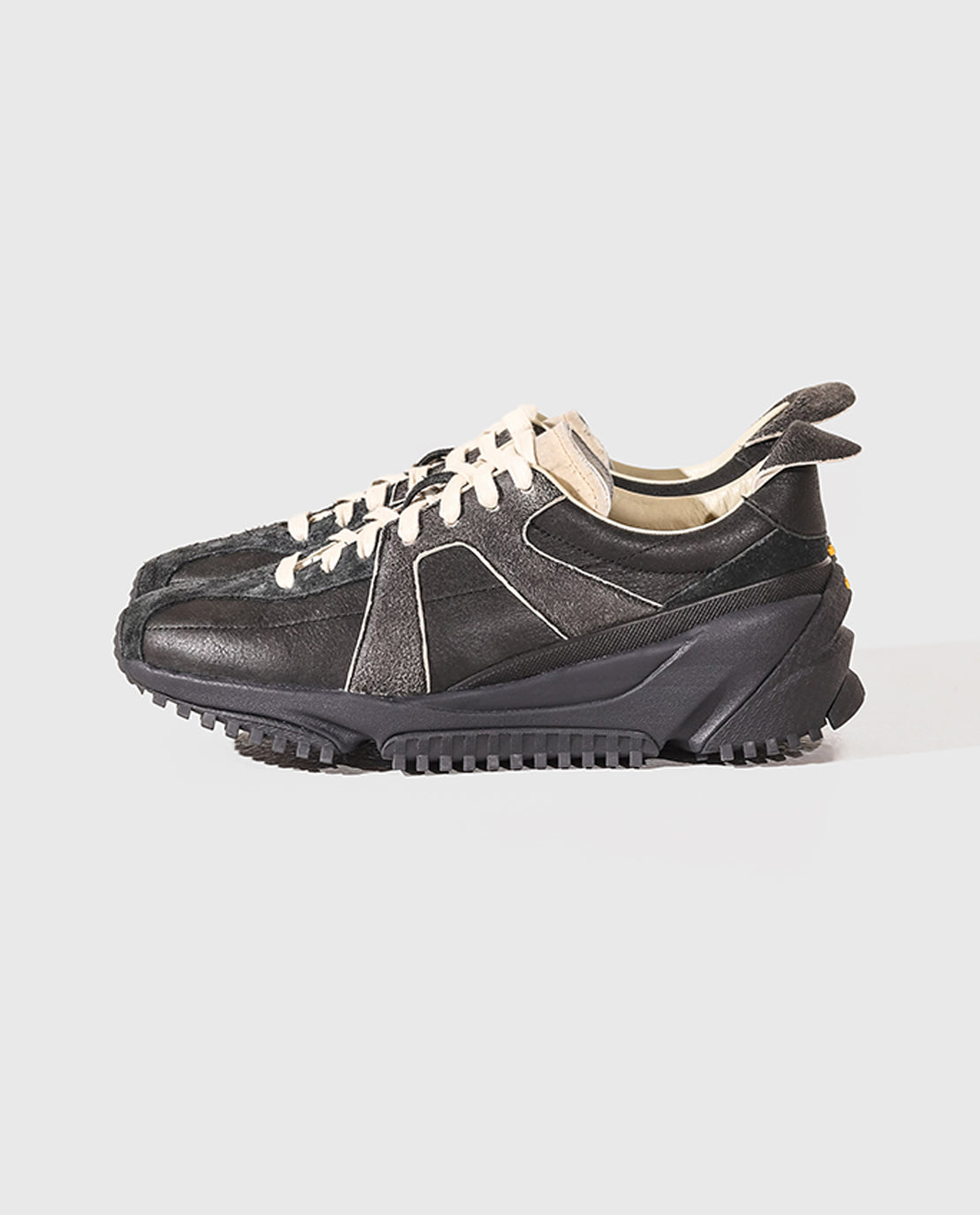Expedition Trainer - Black