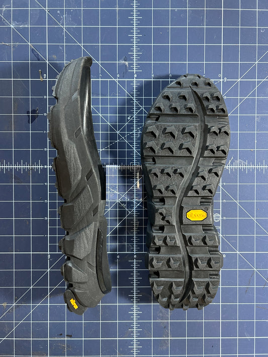 Vibram Spiderlock 8-8.5 - all black