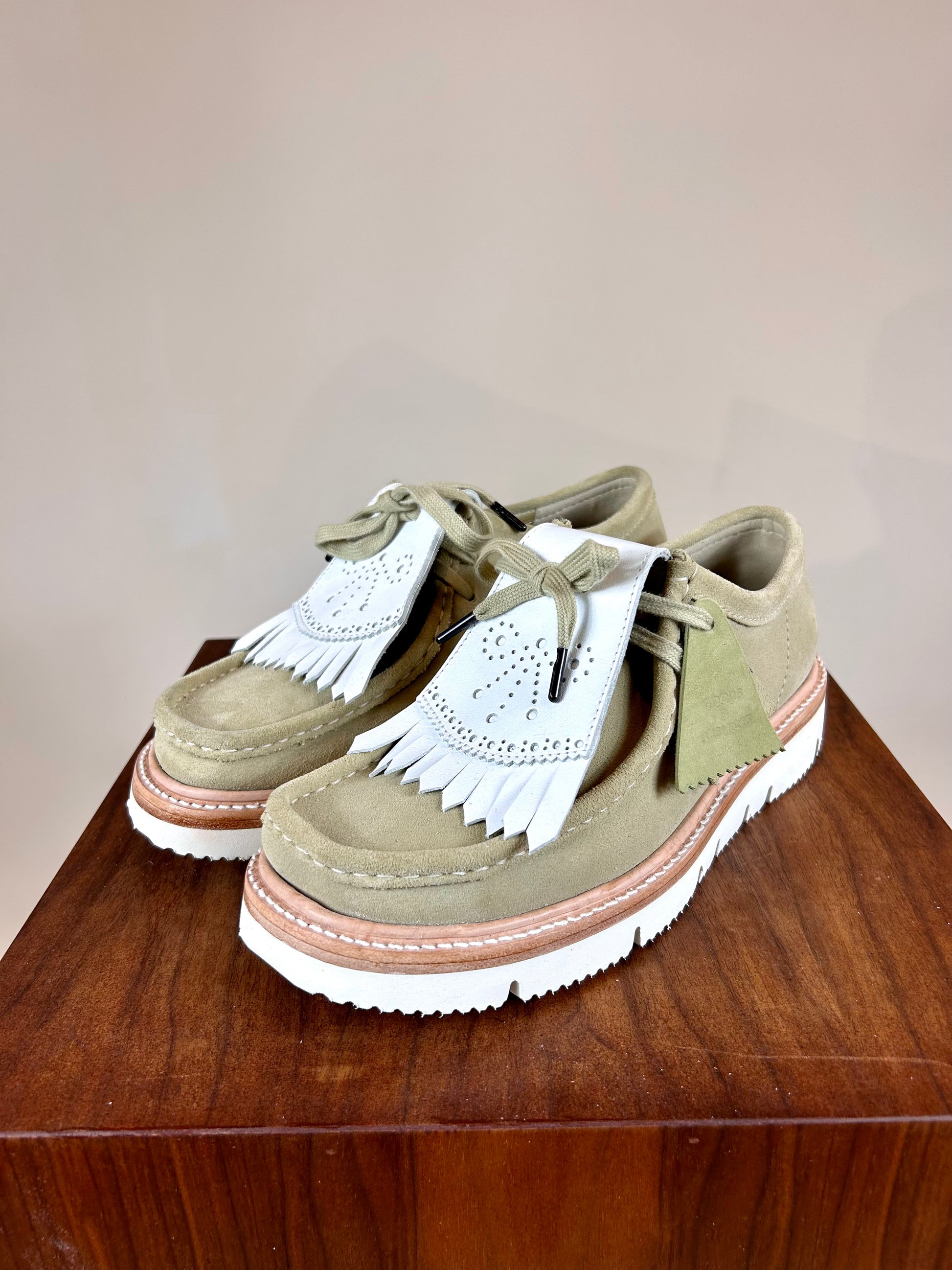 Resole wallabees 2025