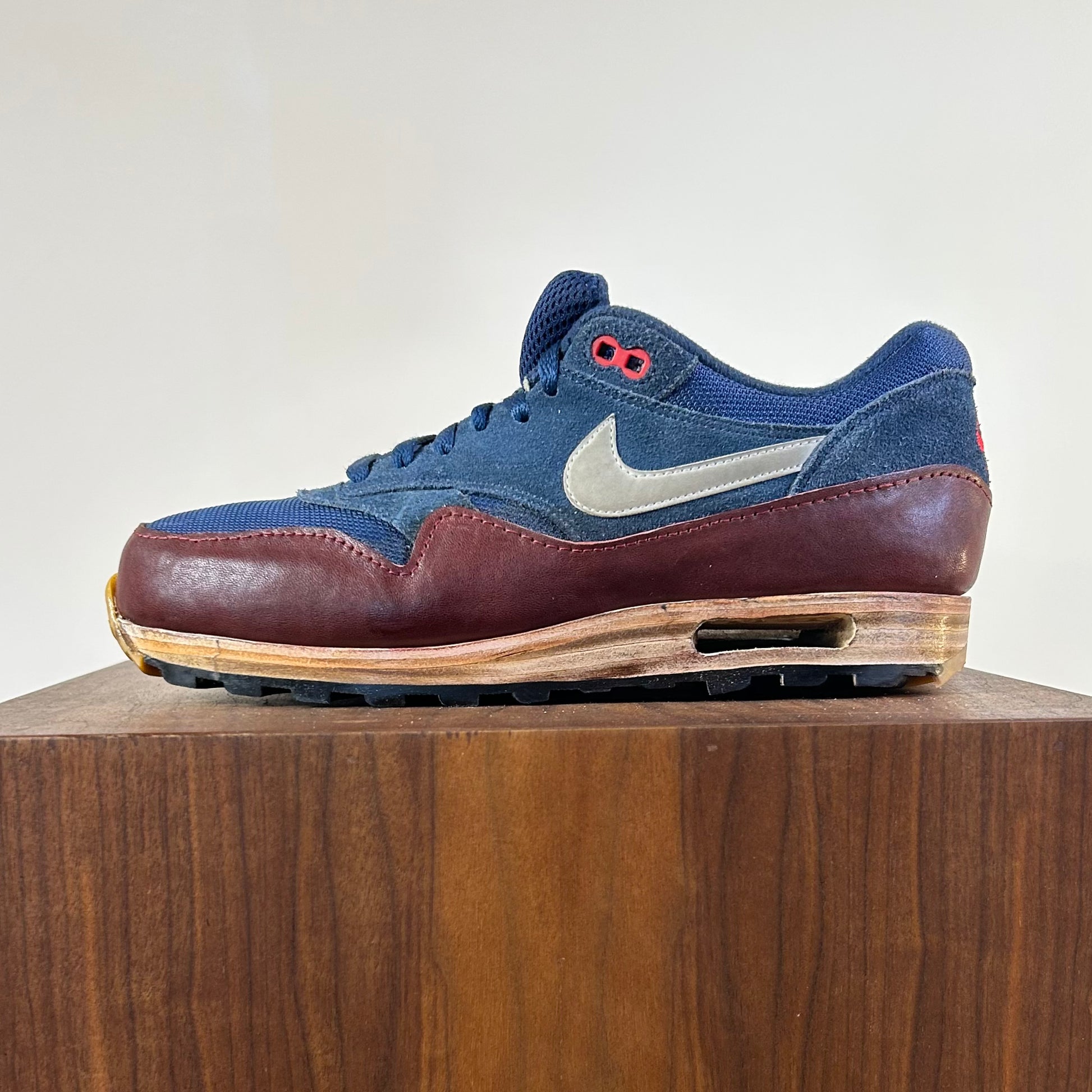 Navy blue leather air 2025 max 9